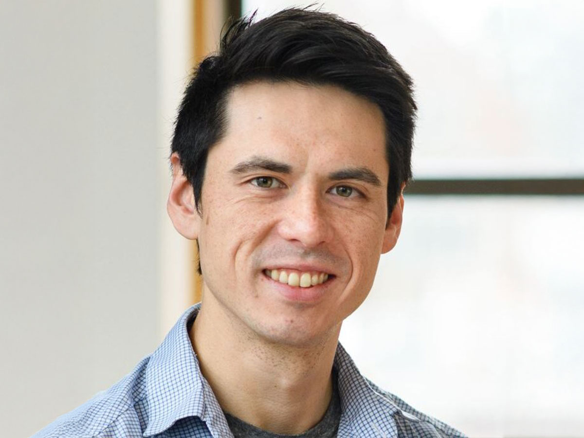 portrait picture of Dean Knox