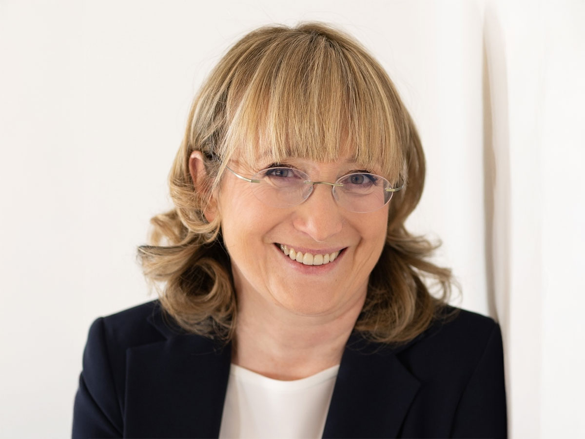 portrait picture of Elena Conti