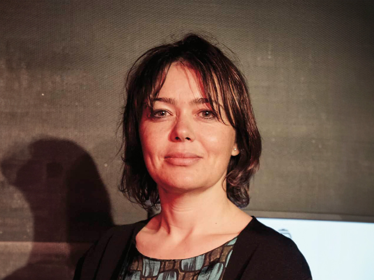 portrait picture of Ophelia Deroy