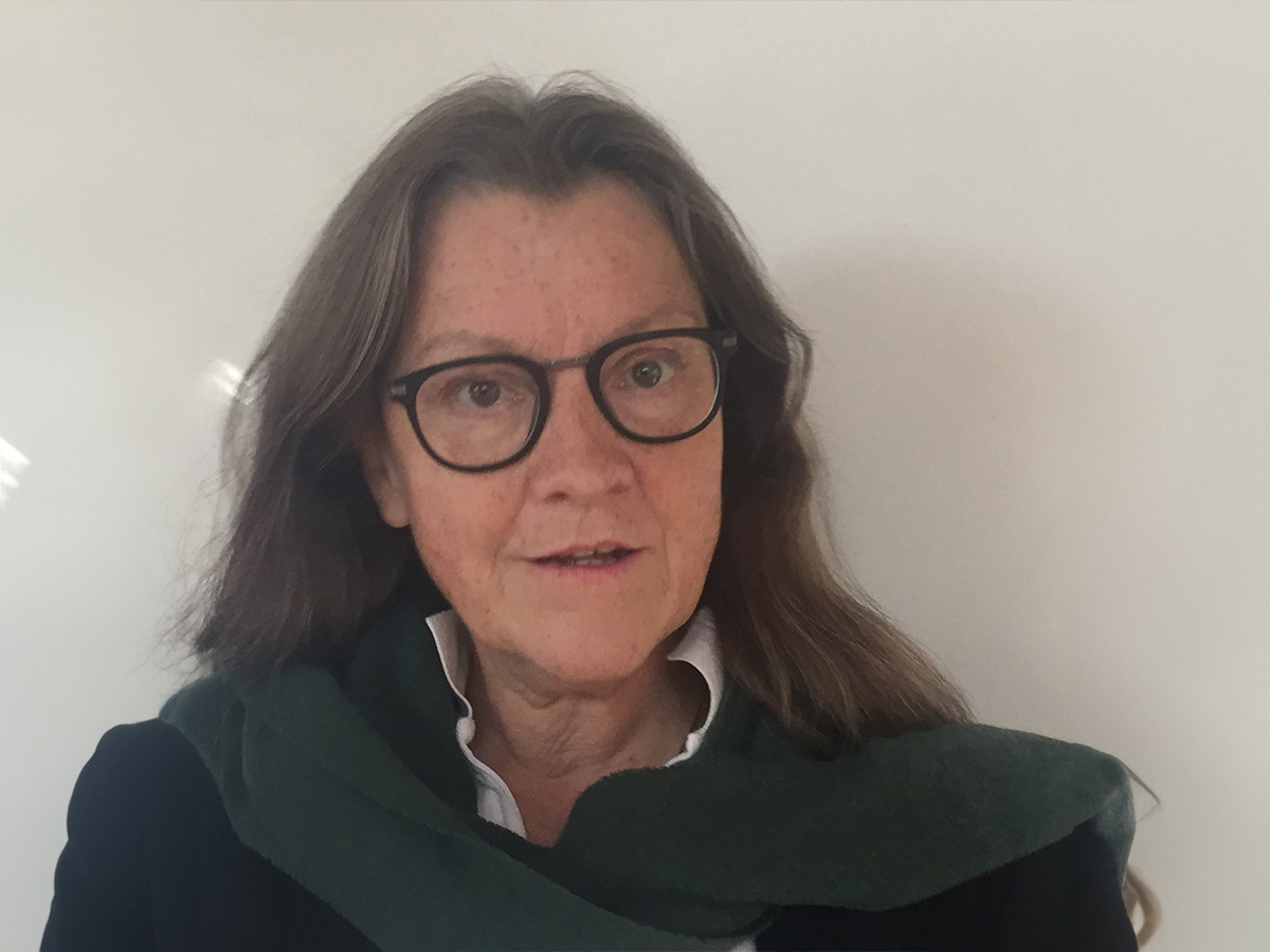 Portrait picture of Susanne Hauser